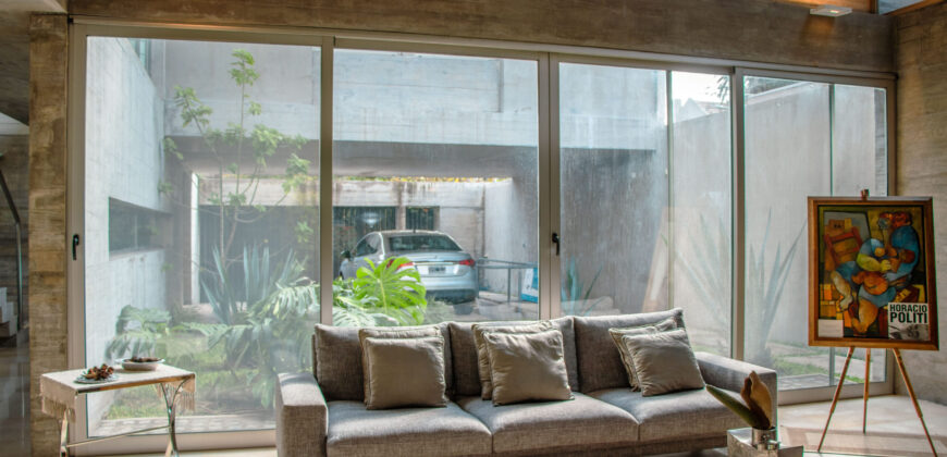 Casa Moderna de Avanzado y Exclusivo Diseño Casa Moderna de Avanzado y Exclusivo Diseño