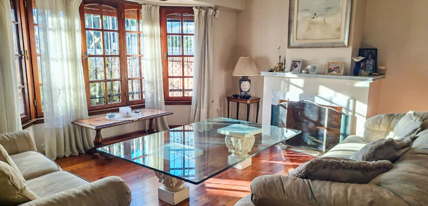 Chalet de vías a Libertador. Zona residencial Chalet de vías a Libertador. Zona residencial