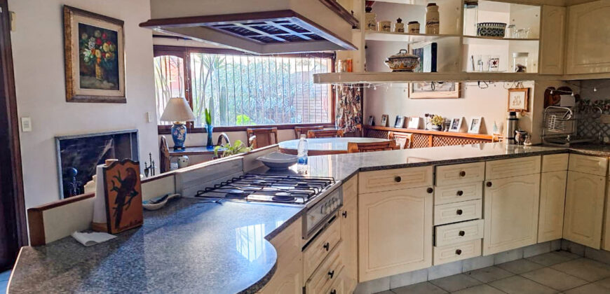 Chalet de vías a Libertador. Zona residencial Chalet de vías a Libertador. Zona residencial